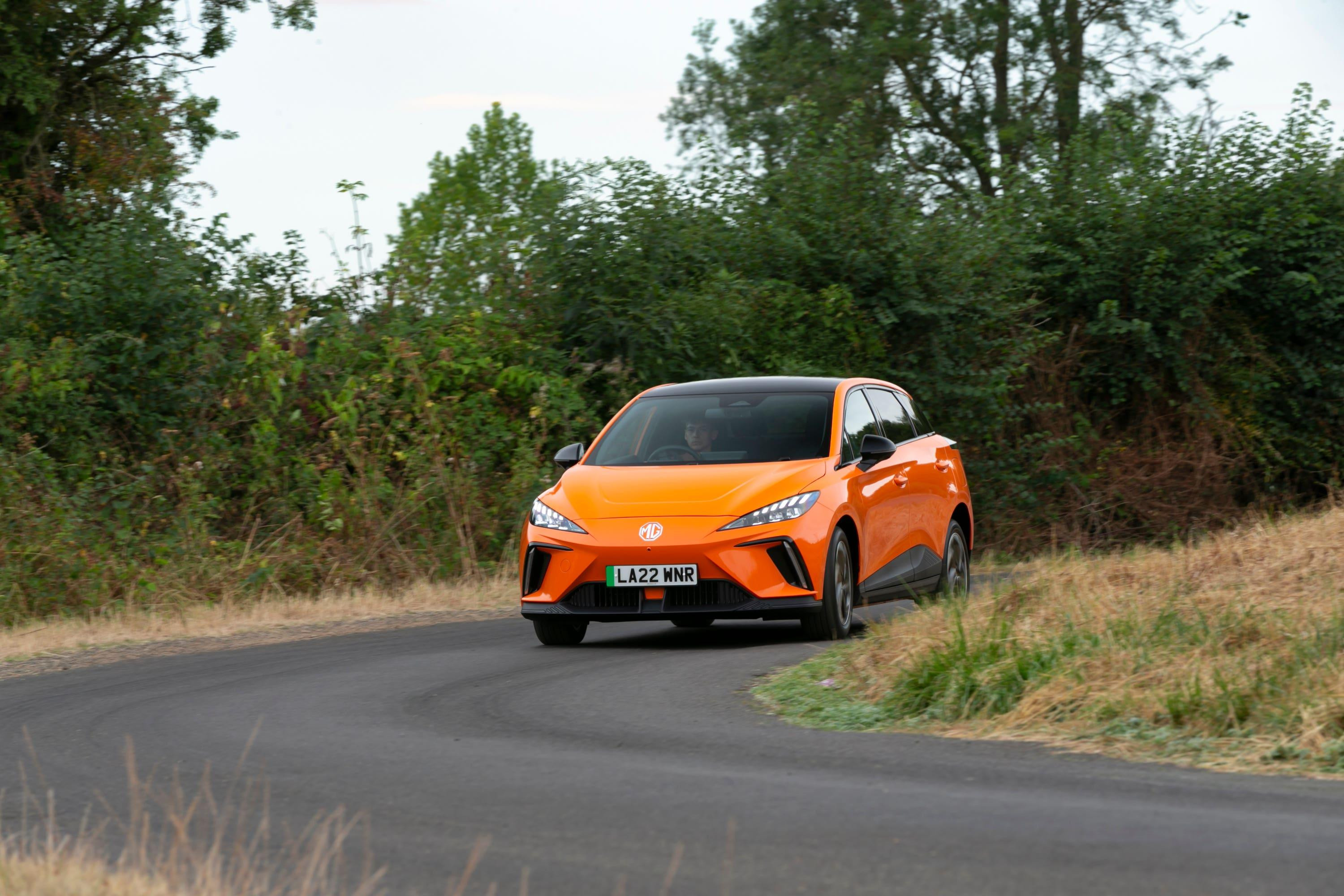 MG4 ev driving
